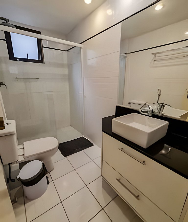 Apto com Piscina e Academia