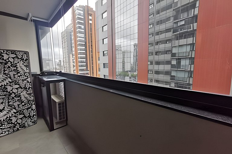 Apto com Piscina e Academia