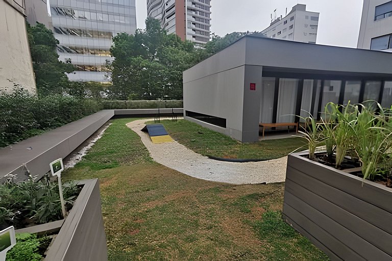 Apto com Piscina e Academia