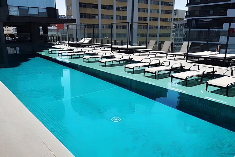 Apto com Piscina e Academia