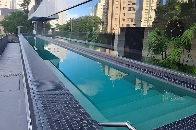 Ap em frente ao metro Oscar Freire com Piscina