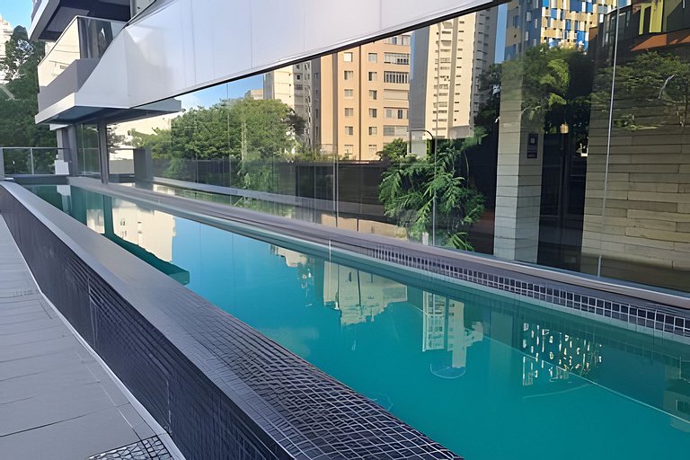 Ap em frente ao metro Oscar Freire com Piscina