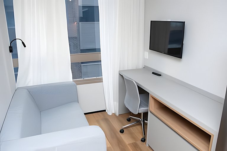 Apt com Academia e Piscina