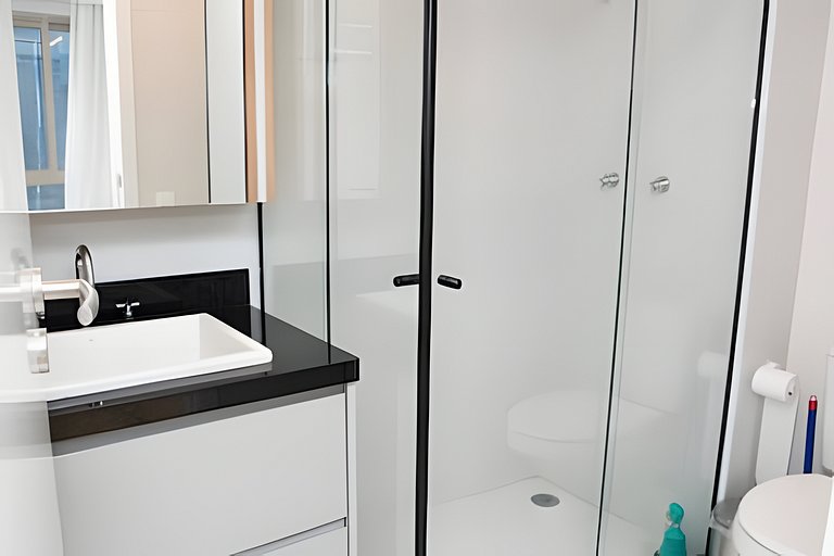 Apt com Academia e Piscina