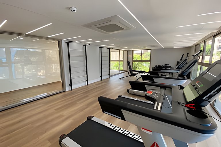 Apt com Academia e Piscina