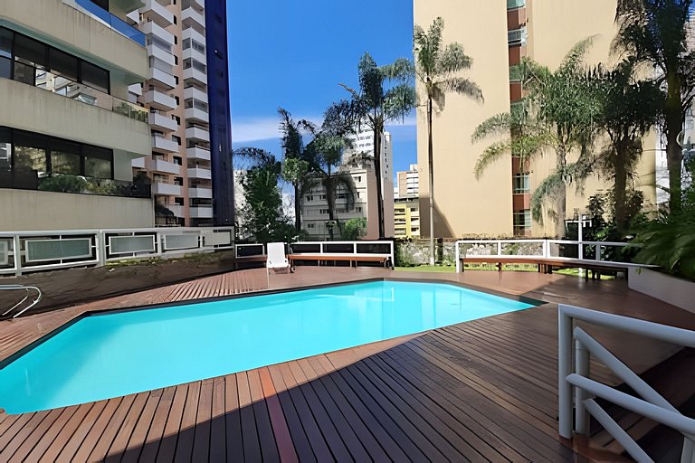 Conforto com piscina Fifith Avenue