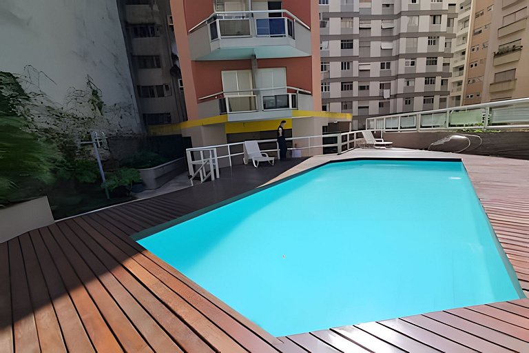 Conforto com piscina Fifith Avenue