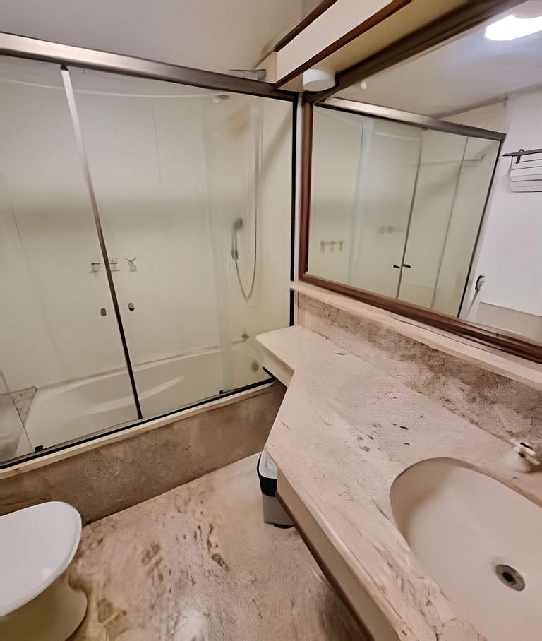 Apto Jardim Paulista com Piscina