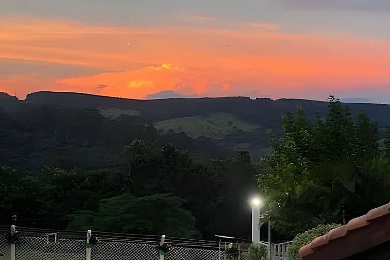 Chácara com vista maravilhosa e piscina