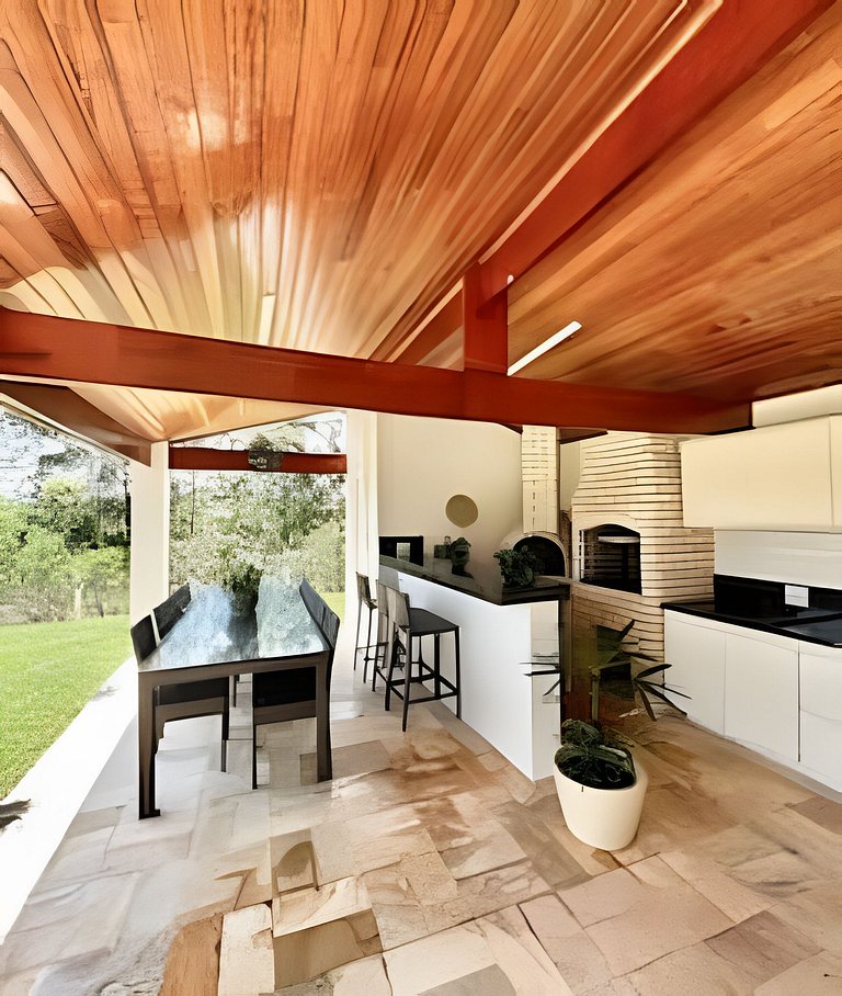 Chácara com vista maravilhosa e piscina