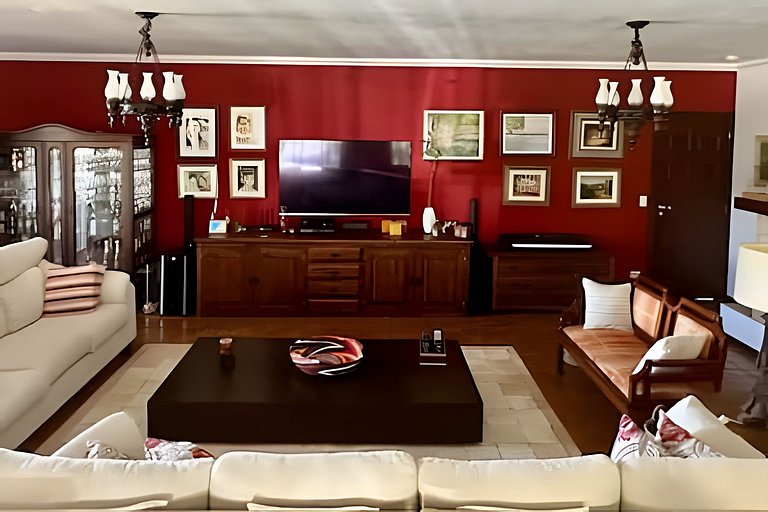 Chácara com vista maravilhosa e piscina