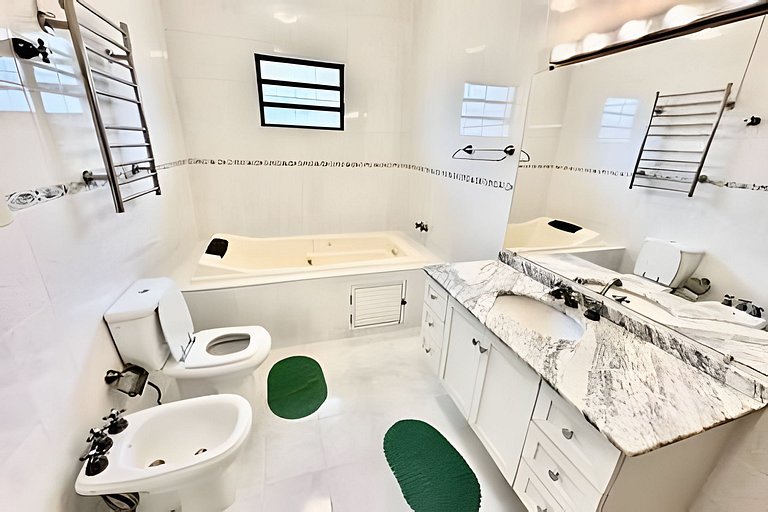 Chácara com vista maravilhosa e piscina