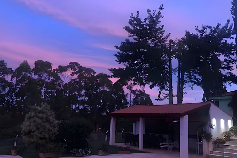 Chácara com vista maravilhosa e piscina
