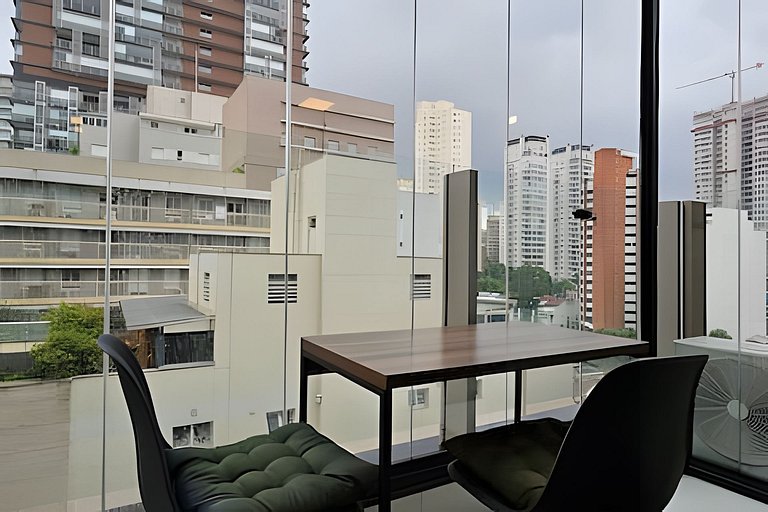 Apto charmoso com piscina próximo da Av Paulista.