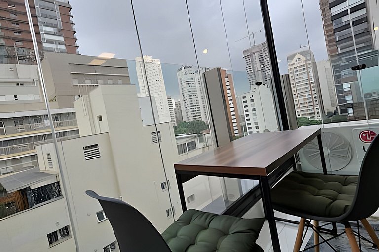 Apto charmoso com piscina próximo da Av Paulista.