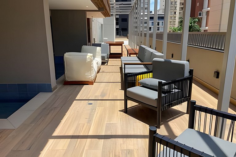 Studio próximo a estação Oscar Freire