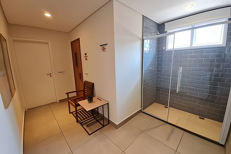 Ap com Piscina e Jacúzzi