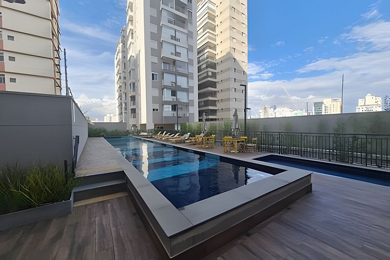 Ap com Piscina e Jacúzzi