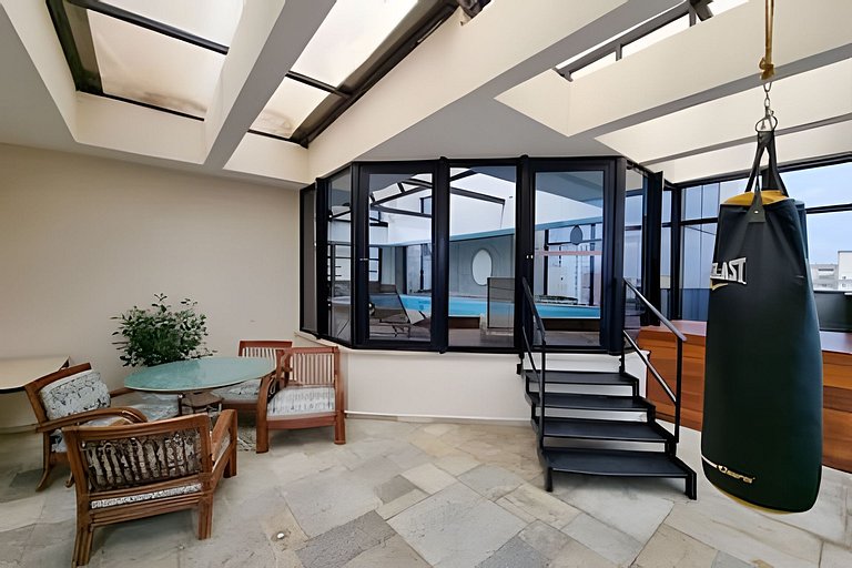 Apartamento, piscina e conforto
