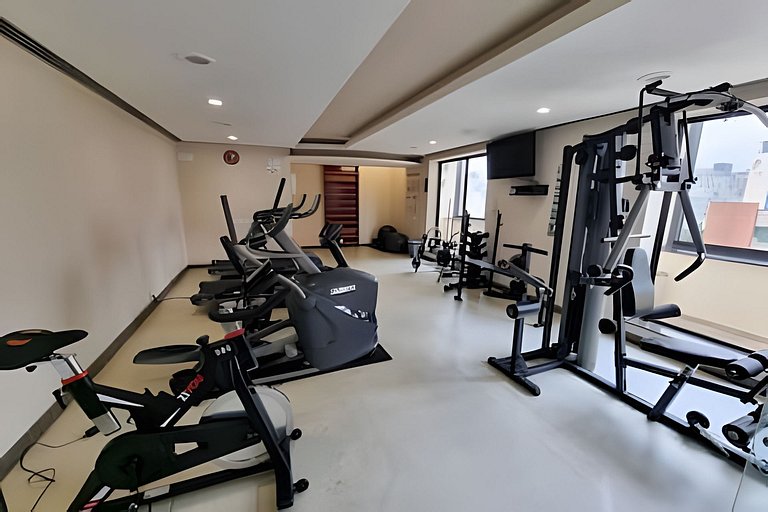 Apto com Piscina e Academia no Jardim Paulista