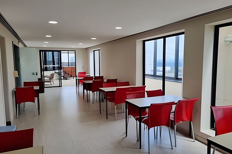 Apto com Piscina e Academia no Jardim Paulista