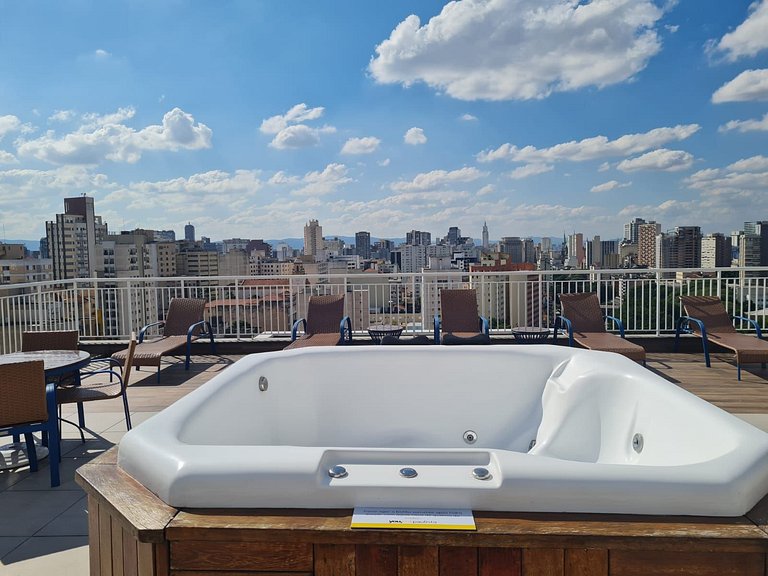 Apto completo e com bela vista