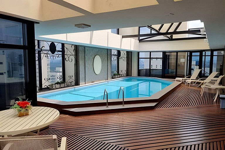 Apto com Piscina e Academia no Jardim Paulista