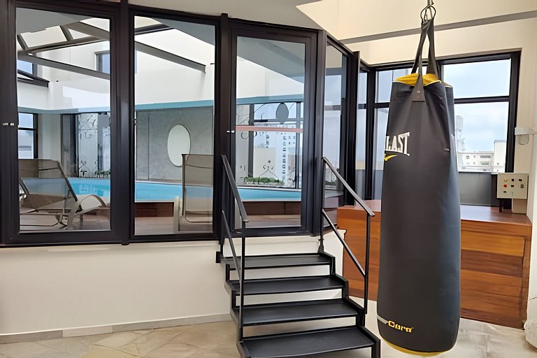 Apto com Piscina e Academia no Jardim Paulista