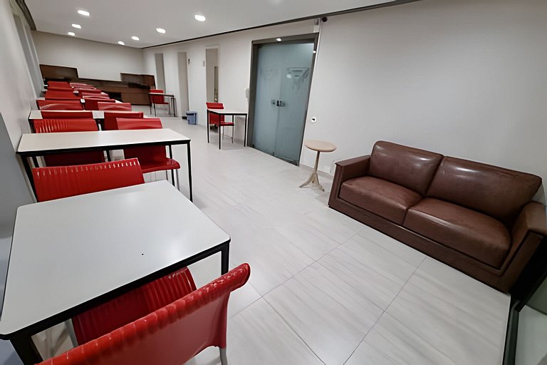 Aconchego e conforto, Le Premier
