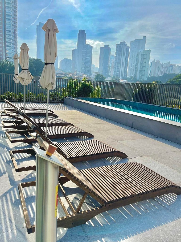 Studio c/ Piscina e Academia