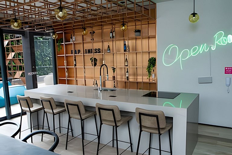 Apto com ótima localização na vila olímpia