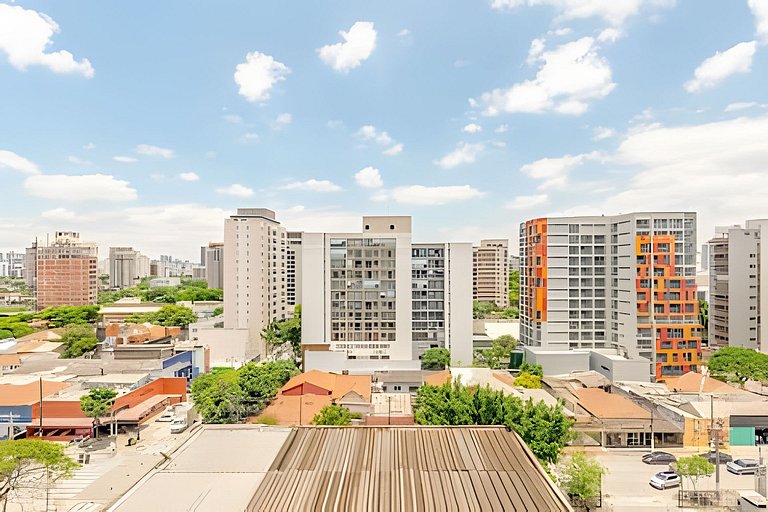 Apê com piscina em Moema