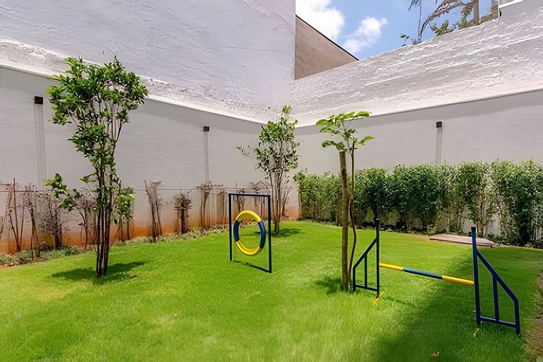 Apê com piscina em Moema