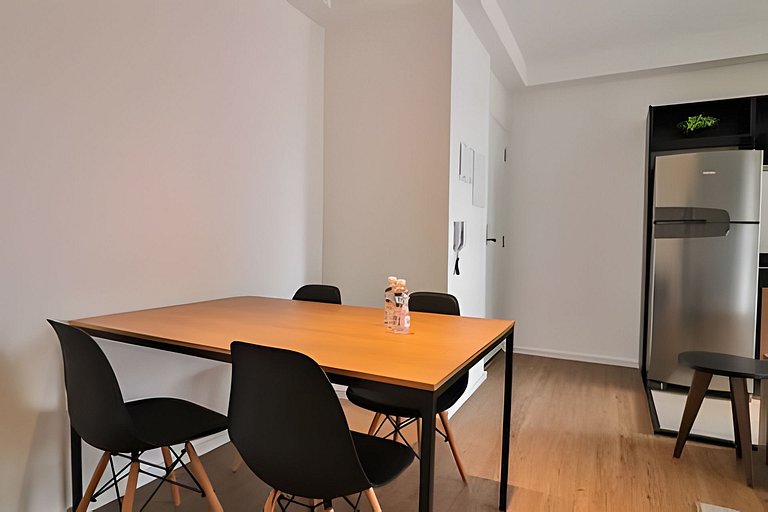 Apartamento com piscina na Vila Olímpia