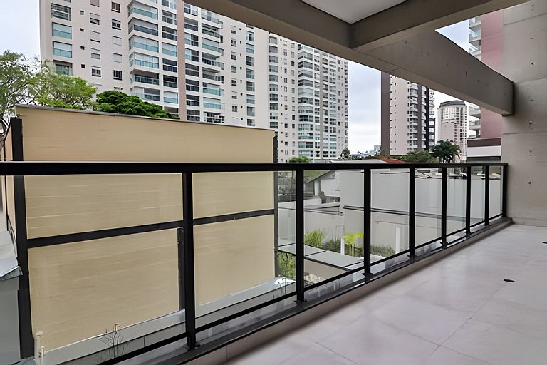 Apartamento com piscina na Vila Olímpia