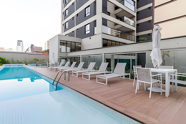 Apartamento com piscina na Vila Olímpia