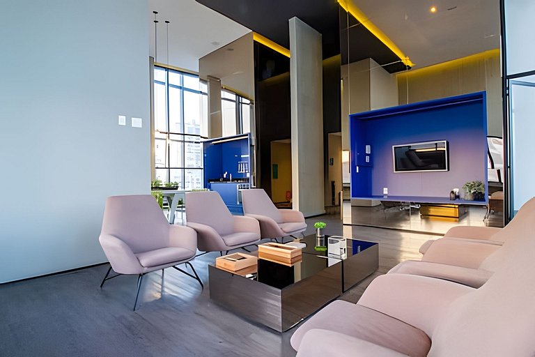 Apartamento com piscina na Vila Olímpia