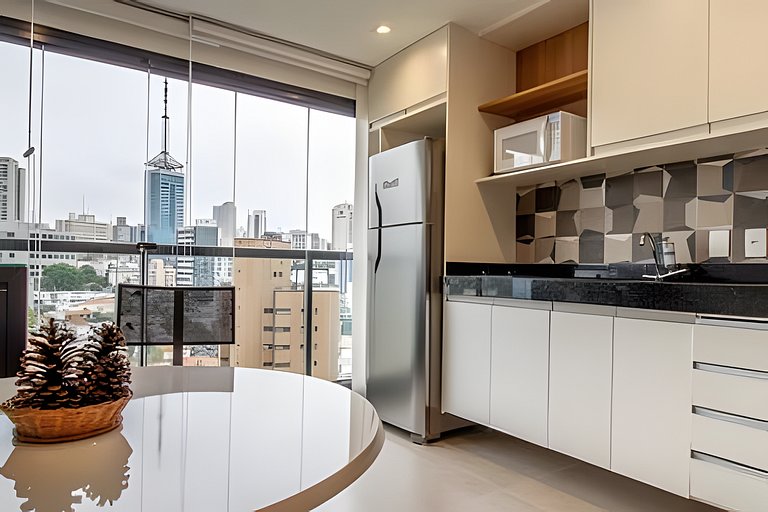Apartamento com piscina na Aclimação