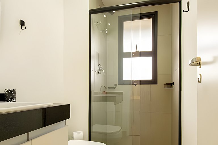 Apartamento com piscina na Aclimação
