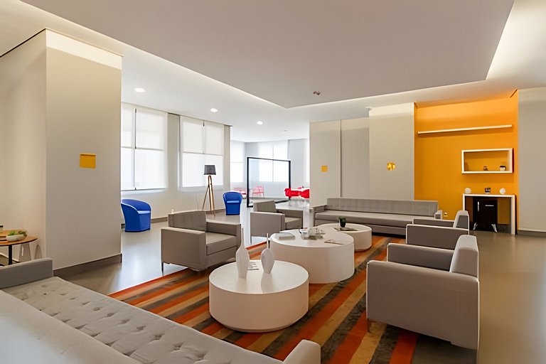 Apartamento com piscina na Aclimação
