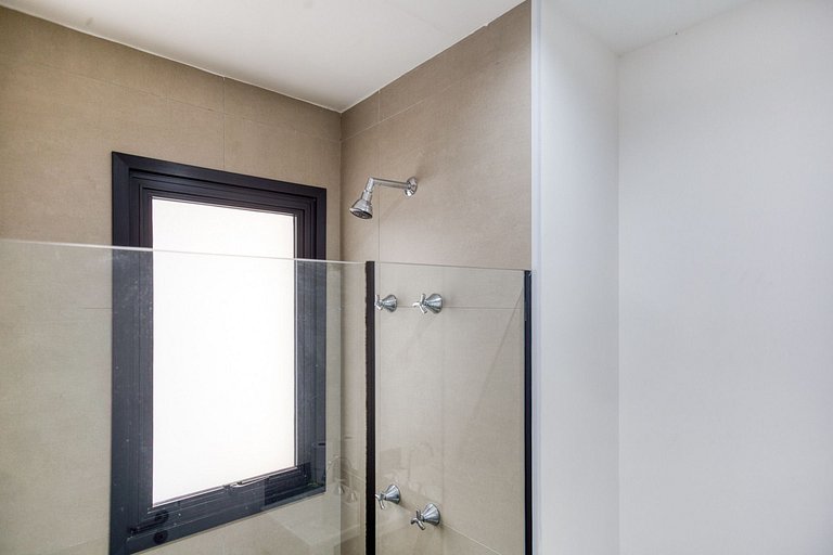 Apto com ótima localização na vila olímpia