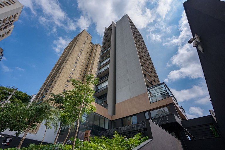 Apto com ótima localização na vila olímpia