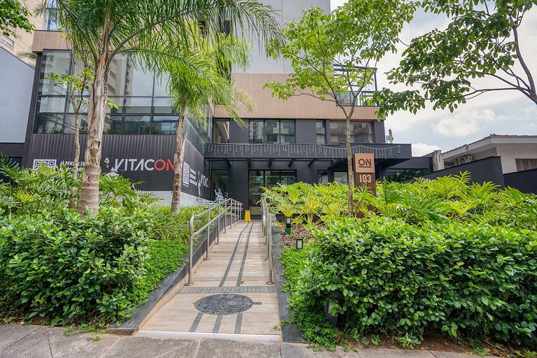 Apto com ótima localização na vila olímpia