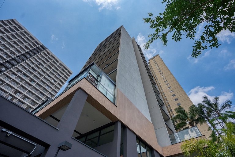 Apto com ótima localização na vila olímpia