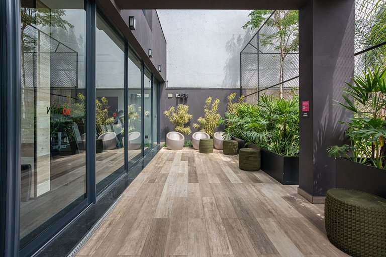 Apto com ótima localização na vila olímpia