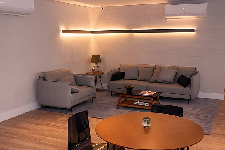 A Casa que Sussurra Boas-Vindas